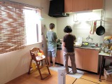 まだ生まれないので、二人でちゃっちゃか料理をしてくれます。