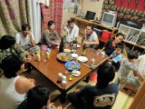 ご飯の時間もにぎやかです。