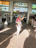 松山駅で。