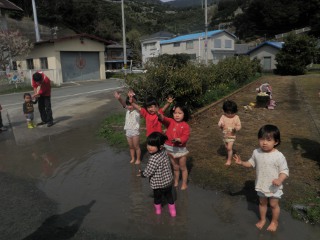 大勢がずぶずぶと・・・
