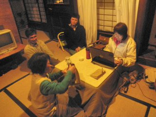 山登りして来たとは思えないほど、夜まで元気。