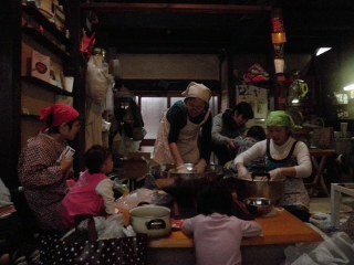 捏ねます。
