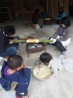 ゆっくりと、竹を回すこと2時間・・・