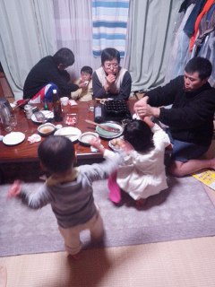Jちゃん一家との紡年会。