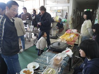 表では楽しく忙しく販売中。